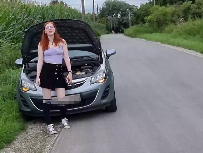 FinaFoxy Porno Video: Hilflos! Per Anhalterin durch die Verführung!