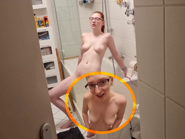 FinaFoxy Porno Video: Ist das zu per***s? Stiefbruder bes**gt es mir hart!!!