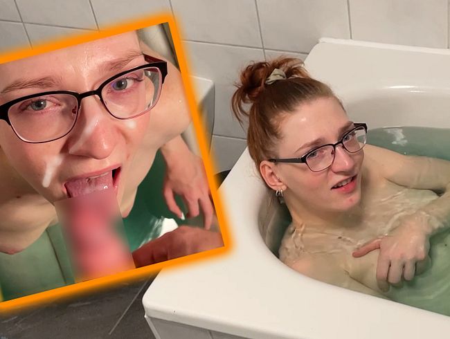 FinaFoxy Porno Video: Nie hab ich meine Ruhe! Stepro greift mich beim Baden ab