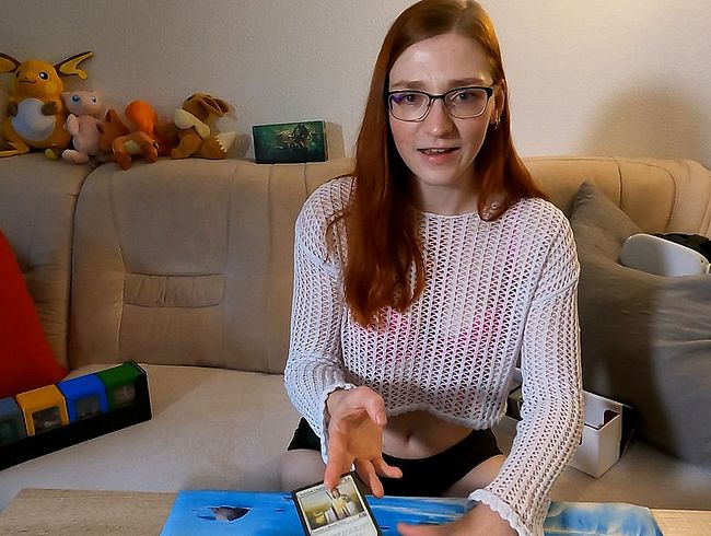 FinaFoxy Porno Video: Zu per***s? Statt Karten zu spielen gibts BJ für Fan!